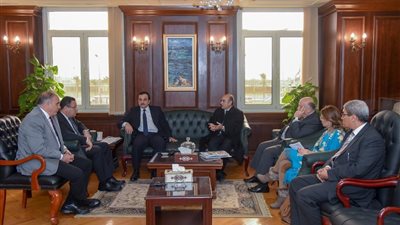 إقامة حاضنة للمشروعات الصناعية الصغيرة والمتوسطة بمدينة برج العرب تستوعب ٢٠٠ وحدة للمشروعات المختلفة