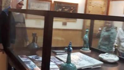 مقتنيات تراثية في معرض قناة السويس عبر العصور .. بالصور