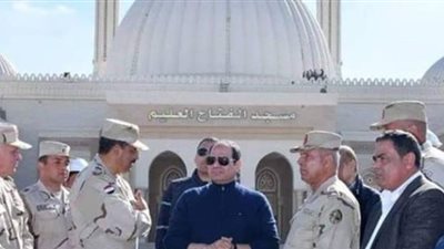 الرئيس يفتتح 
