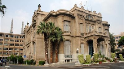 فتح باب الترشح لاختيار الموظف المثالي بجامعة عين شمس