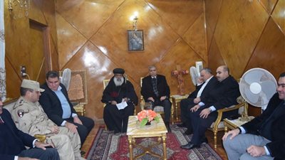 محافظ المنيا يقدم التهنئة للأقباط بمناسبة أعياد الميلاد المجيدة