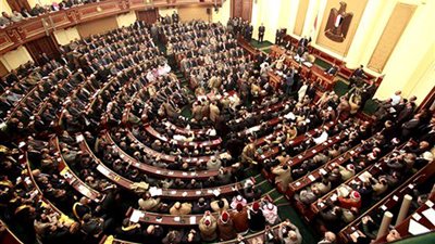 نائب يفاجأ محافظ البحيرة بـ