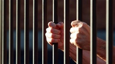 المؤبد لعامل والمشد 15 سنة لـ7 آخرين قتلوا جارهم بساقلتة