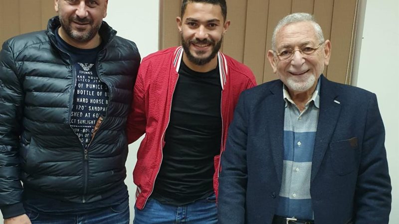 ياسر يظهر مع عدلي