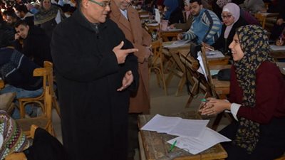 عبد الفتاح سعود يتفقد لجان إمتحانات حقوق عين شمس