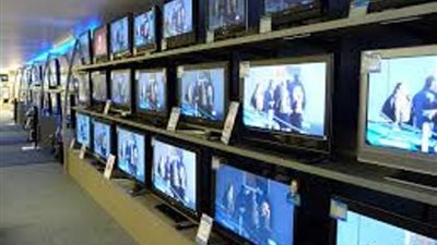 انخفاض اسعار شاشات التليفزيون بالاسواق .. تعرف علي السبب