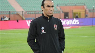 عبدالحفيط يكشف حقيقة رحيل ثنائى دفاع الأهلى