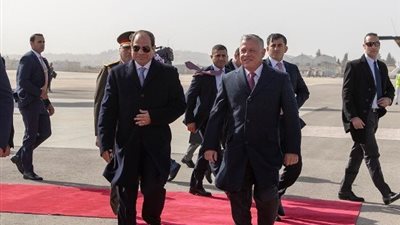 السيسي يغادر الأردن عقب مباحثات مع الملك عبد الله الثاني