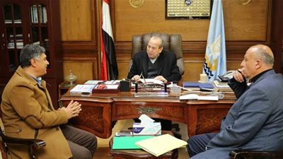 محافظ كفرالشيخ يناقش إستعدادات المحافظة للسدة الشتوية