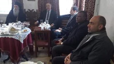 وزيرالخارجية اليوناني والقنصل في زيارة لدير سانت كانرين.. صور