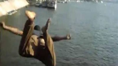حاول الانتحار من أعلى كوبرى قصر النيل بسبب الخلافات الاسرية