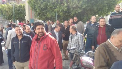 تظاهر العشرات امام ديوان عام أسيوط