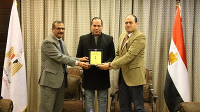 مركز شباب الجزيرة يكرم رابطة النقاد الرياضيين