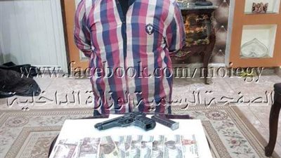 القبض على عاطل انتحل صفة رجل شرطة للنصب على المواطنين