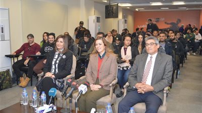 الهجرة تنظم زيارة للمصريين بأستراليا إلى أكاديمية تدريب الشباب