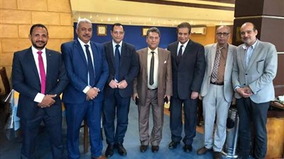 رسالة دكتوراة بطب الأزهر توصى باستخدام المنظار العلوى قبل تكميم المعدة