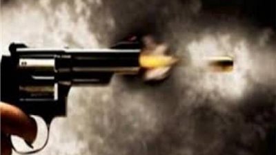 إصابة ضابط شرطة برصاصة بالخطأ أثناء تنظيفه سلاحه بالأقصر