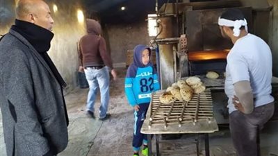 رئيس مركز الداخلة يفاجئ مخابز القري للتأكد من جودة الخبز بالوادى الجديد