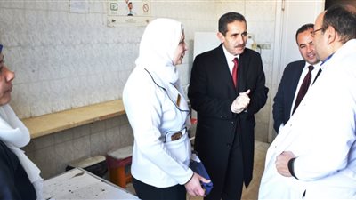 محافظ الغربية .. غلق 8 منشآت غذائية إدارياً لمخالفتها الإشتراطات الصحية
