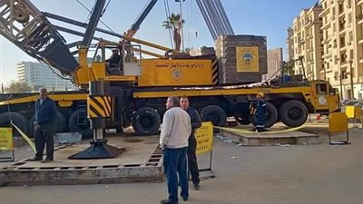 بدء تركيب مسلة رمسيس الثاني بميدان التحرير