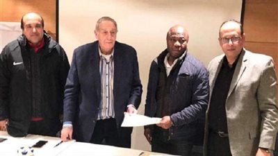 إيمانويل أمونيكي يستعين بمساعد مصرى لقيادة المقاصة