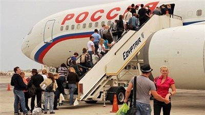 الحكومة الروسية تبحث استئناف رحلات شارتر إلى المنتجعات المصرية
