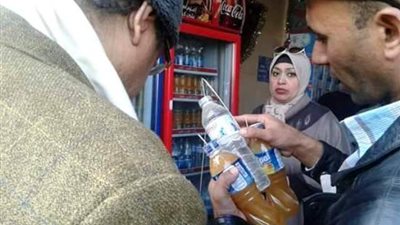 ضبط 5 مصانع للملابس والدهانات والمنظفات بدون ترخيص بسوهاج