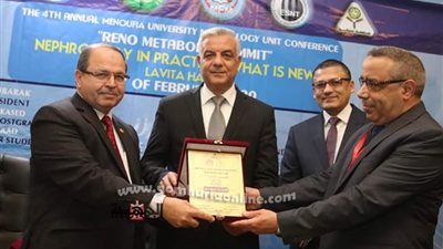 وكيل وزارة الصحة بالمنوفية يشهد فعاليات المؤتمر الرابع لوحدة الكلي بطب المنوفية