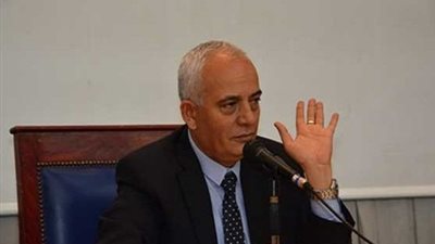 رضا حجازى يعلن خبرا سارا بشأن التعاقد مع المعلمين الجدد