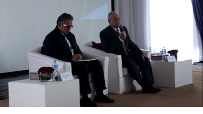 العناني يحلم بإضاءة البر الغربي للأقصر ويعلن عن قرب الانتهاء من طريق الكباش