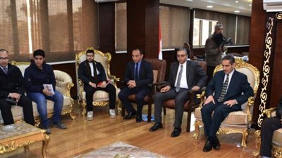 رحمى وعطا يبحثان تطوير مصانع تدوير القمامة بدفرة والمحلة ومحطة إنتاج البيض بطنطا