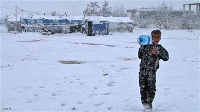 لبنان.. ثلوج وحركة مشلولة ومعاناة إنسانية