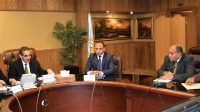 محافظ الغربية .. يطالب رؤساء المدن والأحياء بتفعيل الإجراءات الإستباقية لمكافحة الفساد