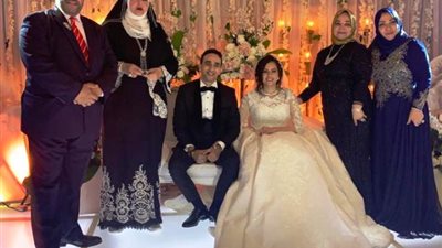 الف مبروط زفاف مصطفى و يارا.. بالصور