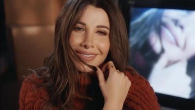 نانسى عجرم تخطف الانظار بابتسامة رقيقة