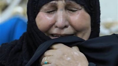 «ربيته وبعد 40 سنة طردنى في الشارع» مسنة تطالب ابنها بالنفقة