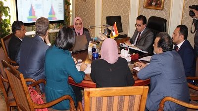 وزير التعليم العالي يبحث فرص التعاون مع ممثلي البنك الدولي