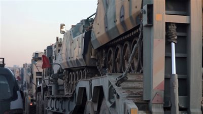 أنقرة ترسل تعزيزات عسكرية جديدة إلى الحدود مع سوريا