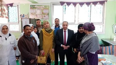 متابعة فرق الفحص بالمدارس الابتدائية بالشرقية