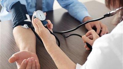 7 أخطاء لا تتوقعها تؤثر على قراءة ضغط الدم