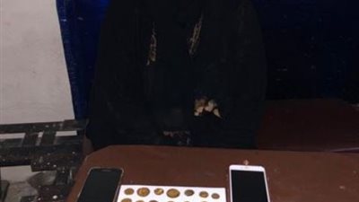 ربة المنزل سقطت بالعملات الأثرية فى كمين بلبيس