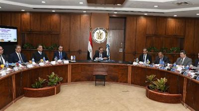 الملا: الصحراء الغربية تشهد نشاطاً بترولياً موسعاً لزيادة إنتاج الزيت الخام