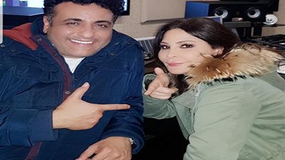 إليسا تعلن انتهائها من 