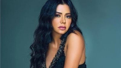 هجوم شرس على رانيا يوسف بسبب الخمور