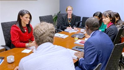 وزيرة التعاون تعقد اجتماعات مع نواب رئيس البنك الدولي