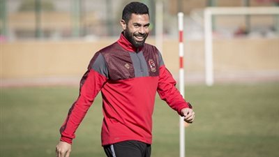 الزمالك وبيراميدز يخططان لخطف أحمد فتحى من الأهلى