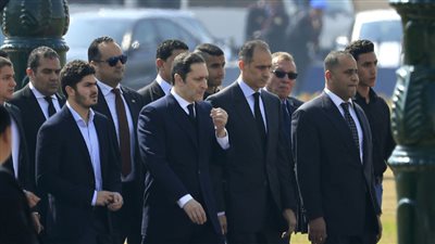 علاء مبارك يعلن موعد عزاء الرئيس الراحل بمسجد المشير