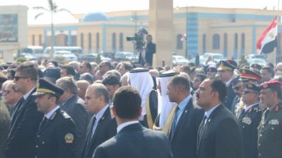 سفير البحرين بالقاهرة يشارك في الجنازة العسكرية للرئيس الأسبق مبارك