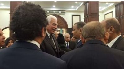 احمد نظيف يقدم واجب العزاء في الرئيس الاسبق الراحل حسني مبارك ..صور