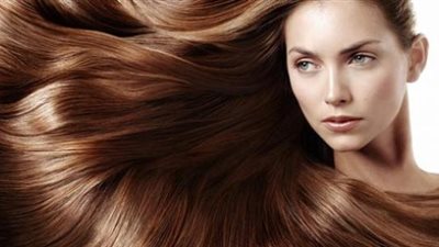 استخدام المنتجات الطبيعية يساعد شعرك على النمو ويمنع التساقط